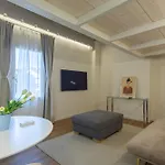 Charming Apartment *