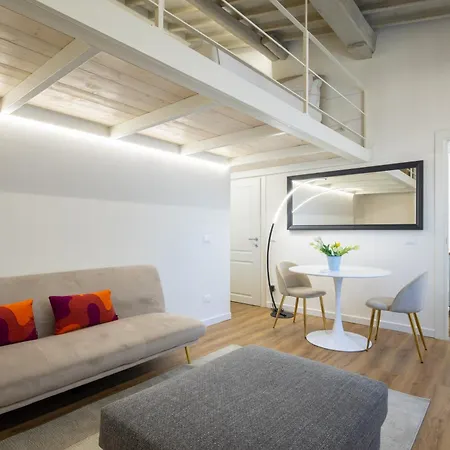 Charming * فلورنس